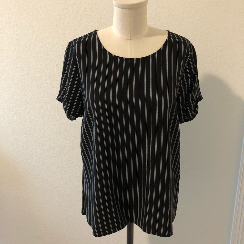 DR2 Black and White Striped Blouse